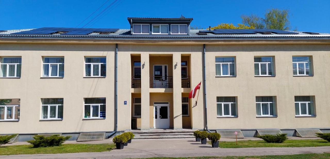 Happy Hotel Riga Extérieur photo