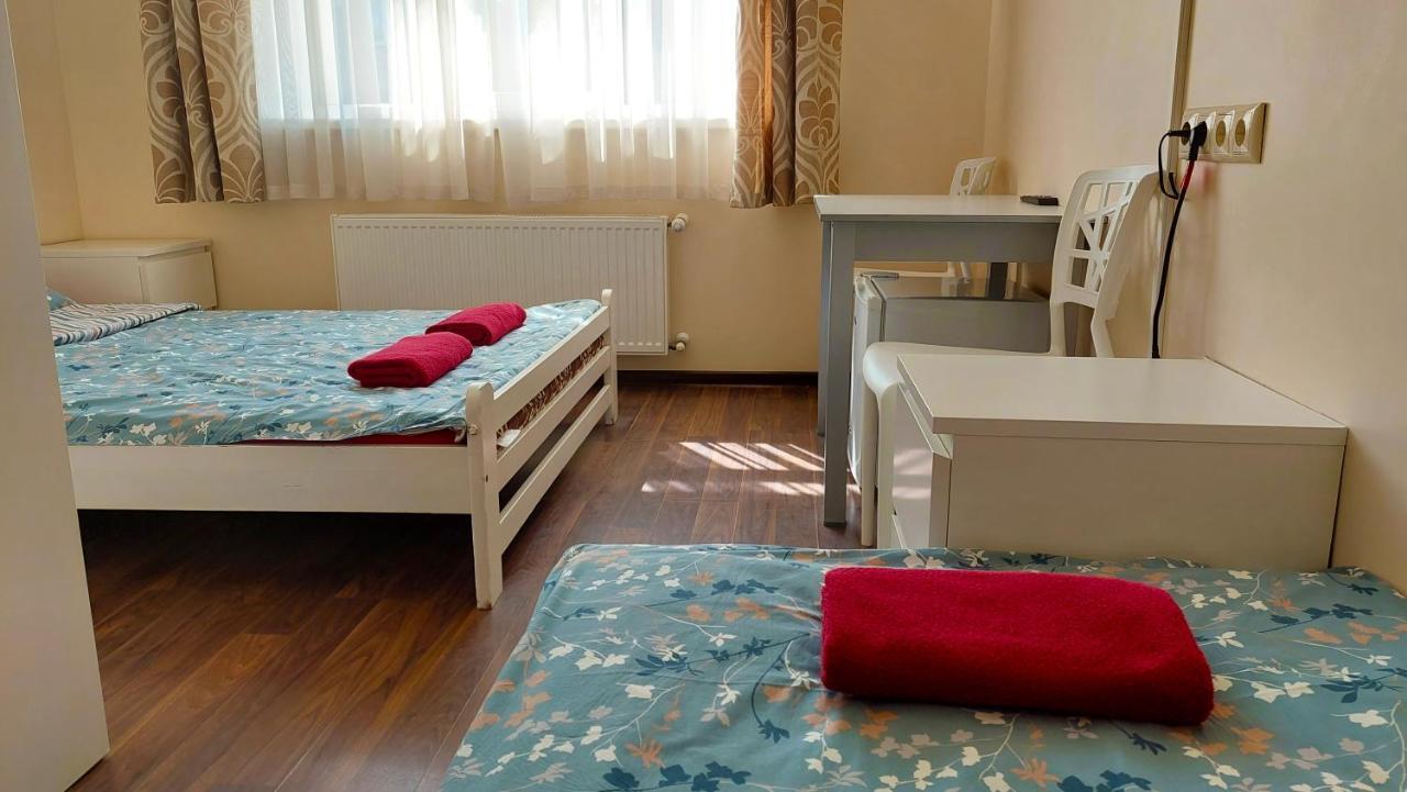 Happy Hotel Riga Extérieur photo