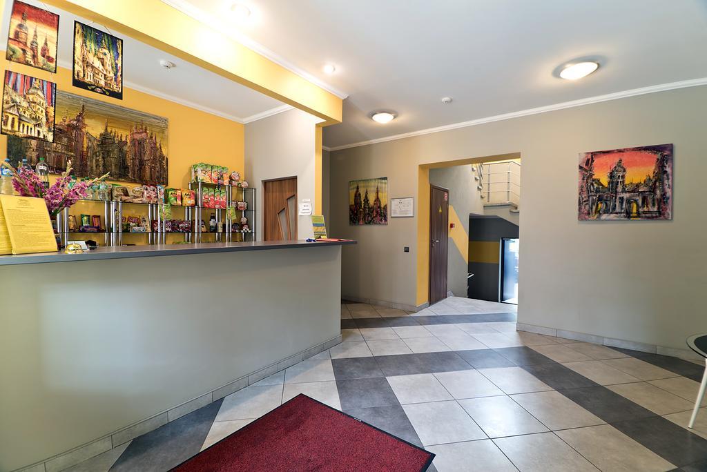 Happy Hotel Riga Extérieur photo