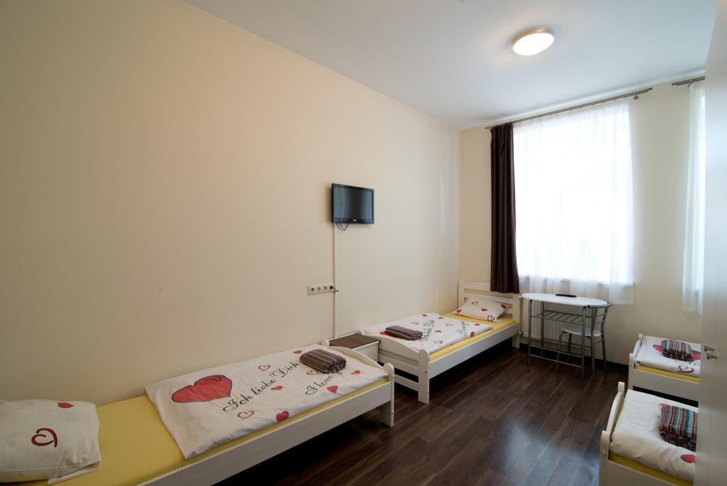Happy Hotel Riga Extérieur photo