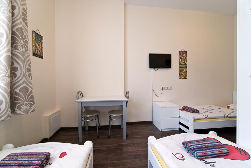 Happy Hotel Riga Extérieur photo