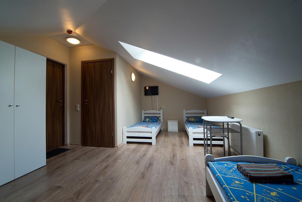 Happy Hotel Riga Extérieur photo