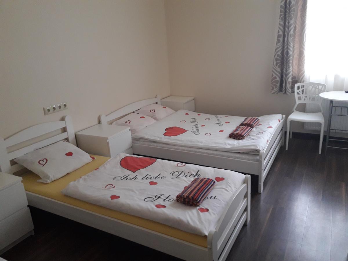 Happy Hotel Riga Extérieur photo